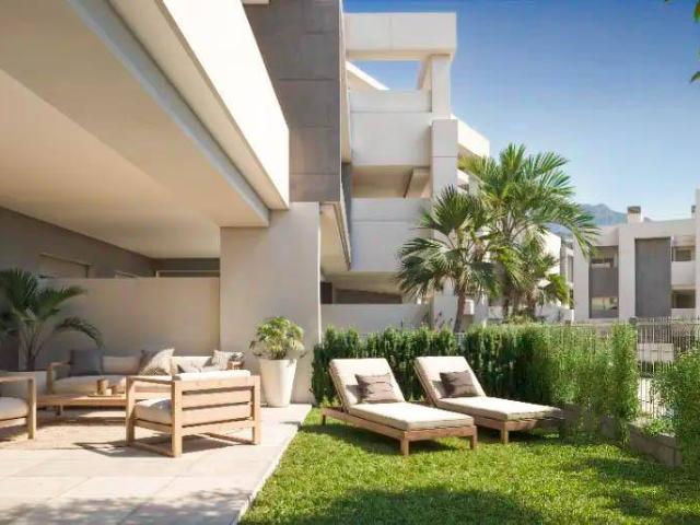 Apartamento en venta en Barriada Islas Canarias, Estepona