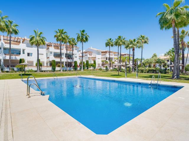 Apartamento en venta en Barriada Islas Canarias, Costa del Sol Occidental