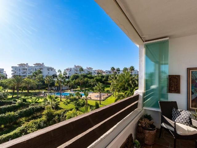 Apartamento en venta en Barriada Islas Canarias, Costa del Sol Occidental