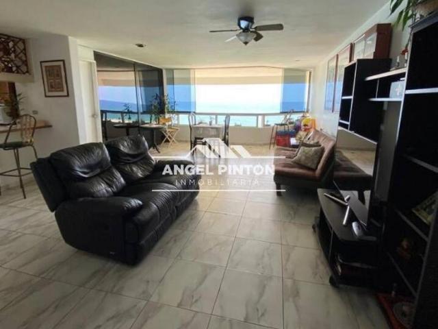 Apartamento en venta en Vargas