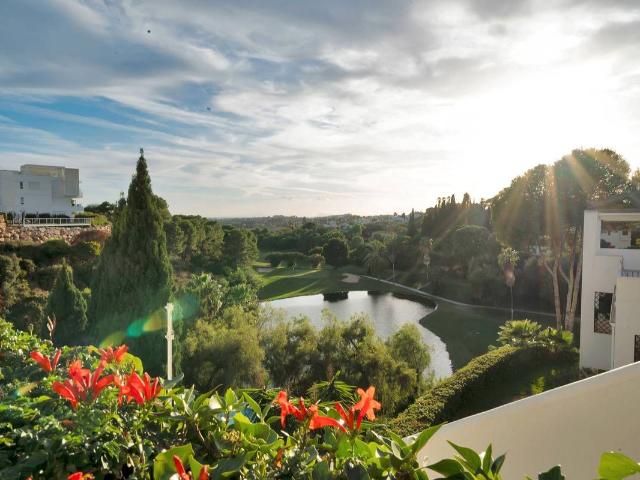 Apartamento en venta en Val de Guadalmina, Benahavís