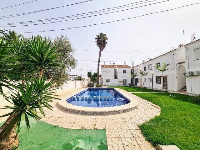 Apartamento en venta en Obispo Rocamora, el Baix Segura / La Vega Baja