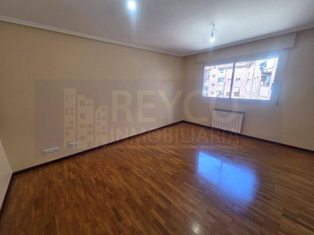 Apartamento en venta en Villapatro, Lardero