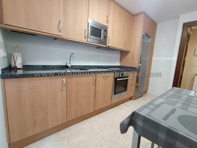 Apartamento en venta en Villapatro, Lardero