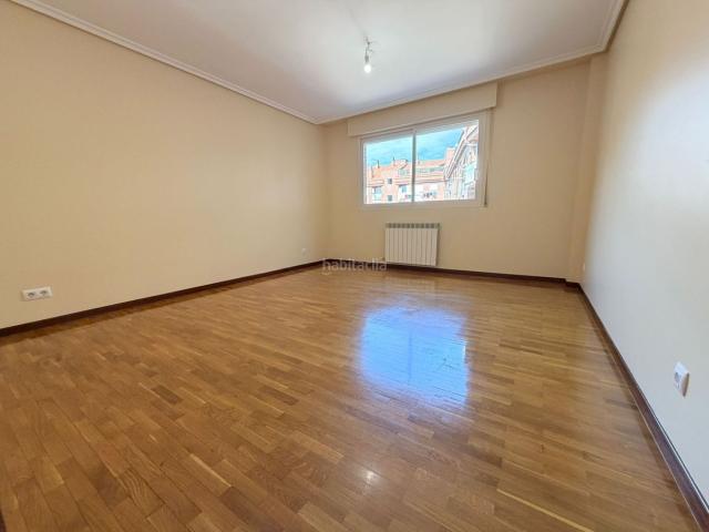 Apartamento en venta en Villapatro, Lardero