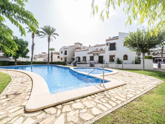 Apartamento en venta en Obispo Rocamora, el Baix Segura / La Vega Baja