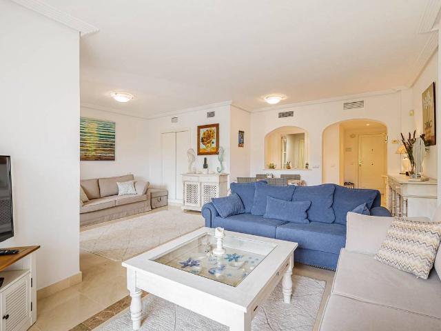Apartamento en venta en Benahavís, Val de Guadalmina
