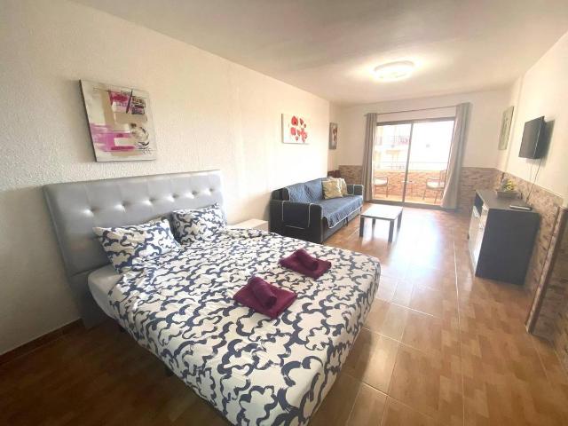 Apartamento en venta en Arona, Las Casas