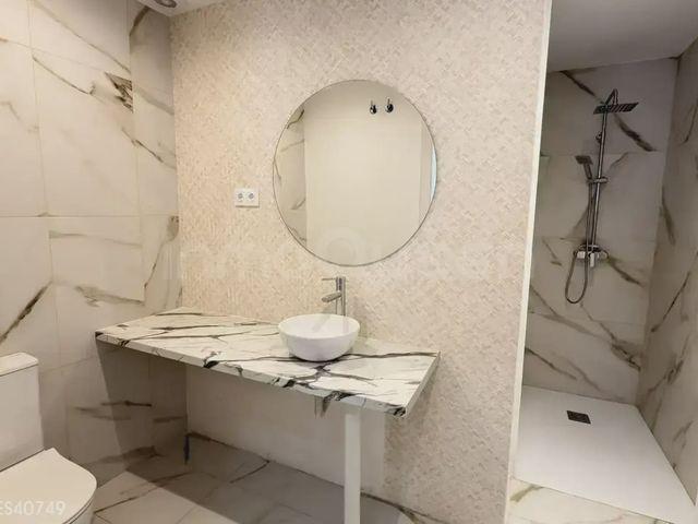 Apartamento en venta en Universidad, Madrid