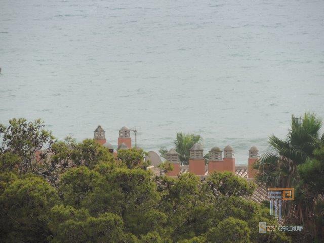 Apartamento en venta en Castillo de la Duquesa, Costa del Sol Occidental