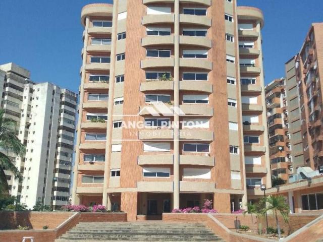 Apartamento en venta en Cacique Mara, Maracaibo