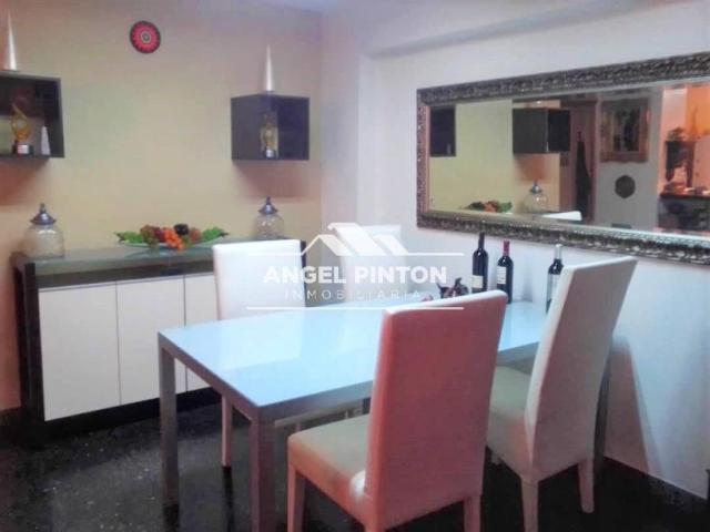 Apartamento en venta en Cacique Mara, Maracaibo