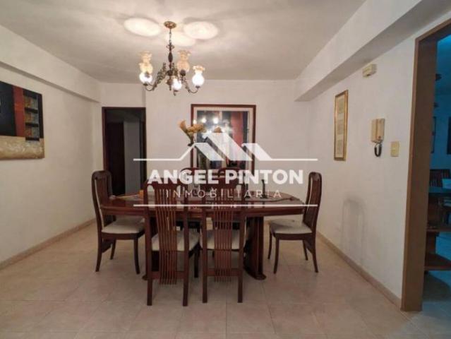 Apartamento en venta en Cacique Mara, Maracaibo