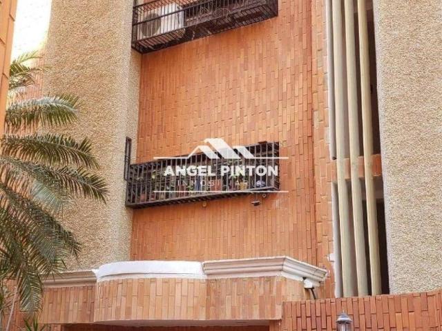 Apartamento en venta en Cacique Mara, Maracaibo