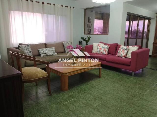 Apartamento en venta en Cacique Mara, Maracaibo