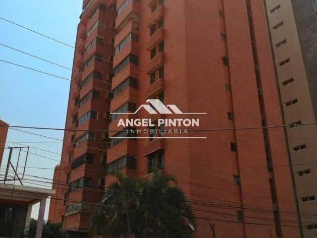 Apartamento en venta en Cacique Mara, Maracaibo
