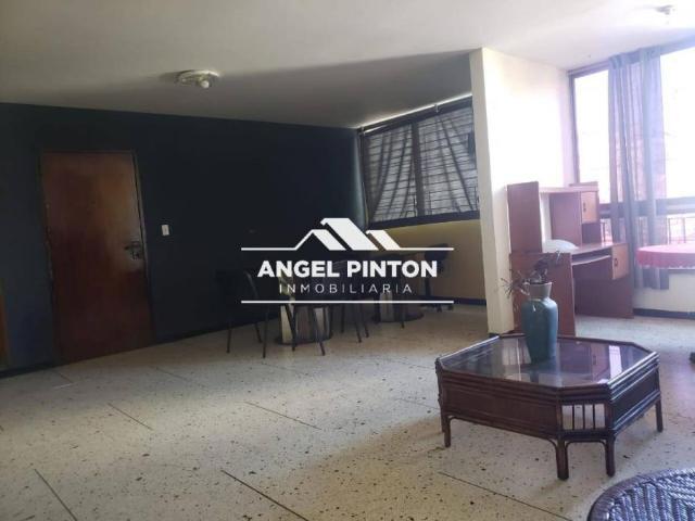 Apartamento en venta en Cacique Mara, Maracaibo