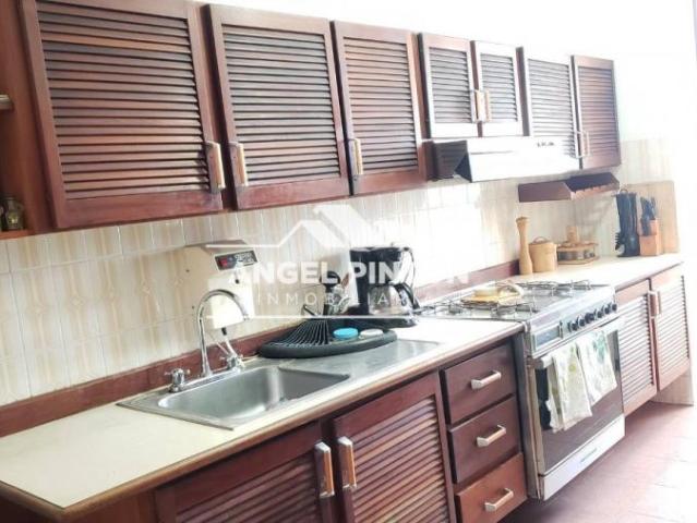 Apartamento en venta en Cacique Mara, Maracaibo