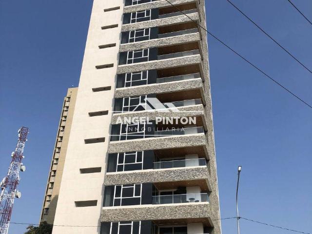 Apartamento en venta en Cacique Mara, Maracaibo