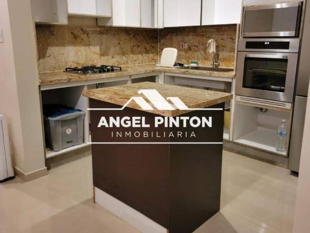 Apartamento en venta en Cacique Mara, Maracaibo