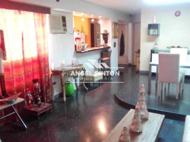 Apartamento en venta en Cacique Mara, Maracaibo