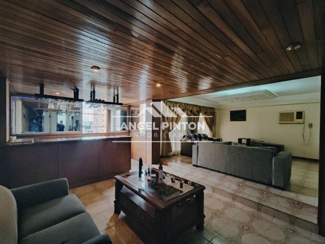 Apartamento en venta en Cacique Mara, Maracaibo