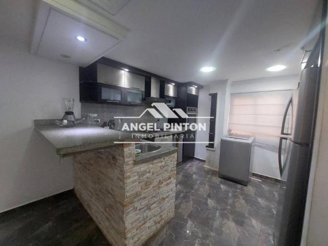 Apartamento en venta en Cacique Mara, Maracaibo