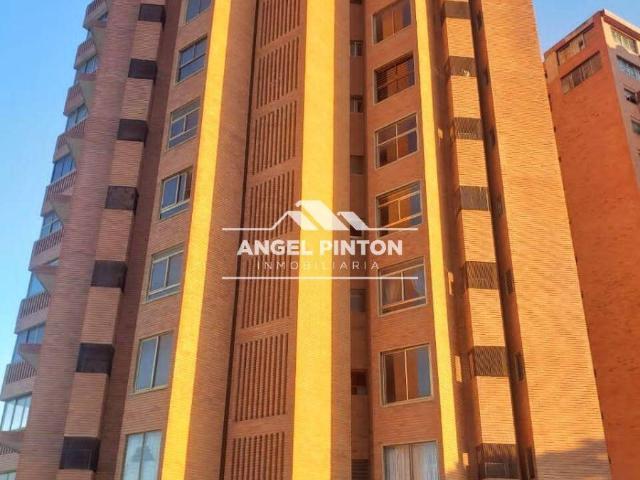 Apartamento en venta en Cacique Mara, Maracaibo