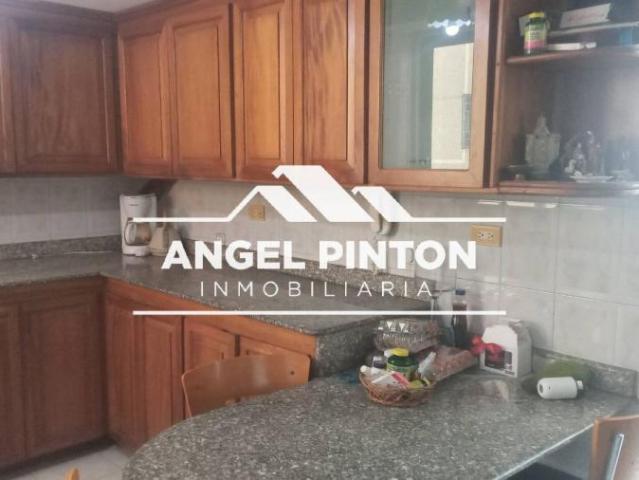 Apartamento en venta en Cacique Mara, Maracaibo