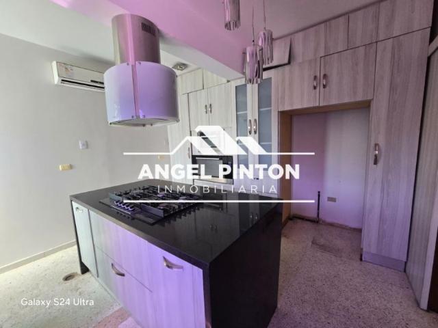 Apartamento en venta en Cacique Mara, Maracaibo