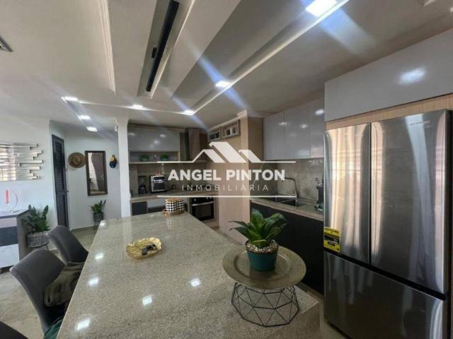 Apartamento en venta en Cacique Mara, Maracaibo