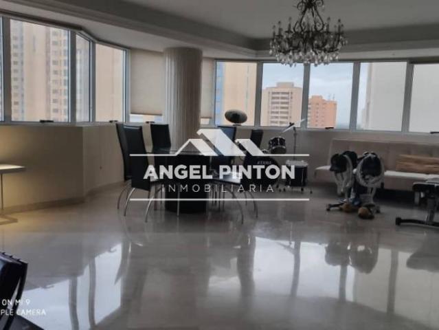 Apartamento en venta en Cacique Mara, Maracaibo