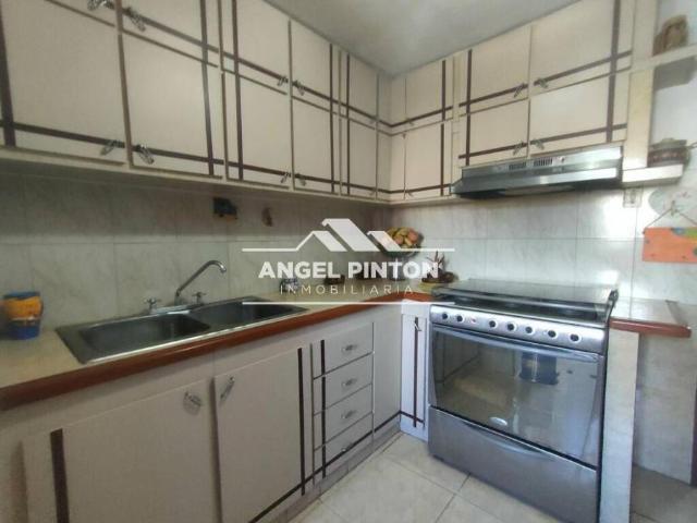 Apartamento en venta en Cacique Mara, Maracaibo