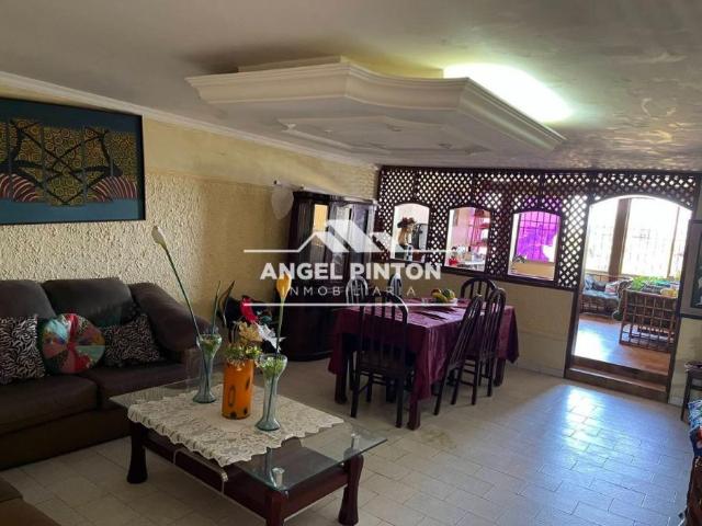 Apartamento en venta en Cacique Mara, Maracaibo