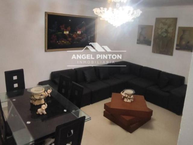 Apartamento en venta en Cacique Mara, Maracaibo