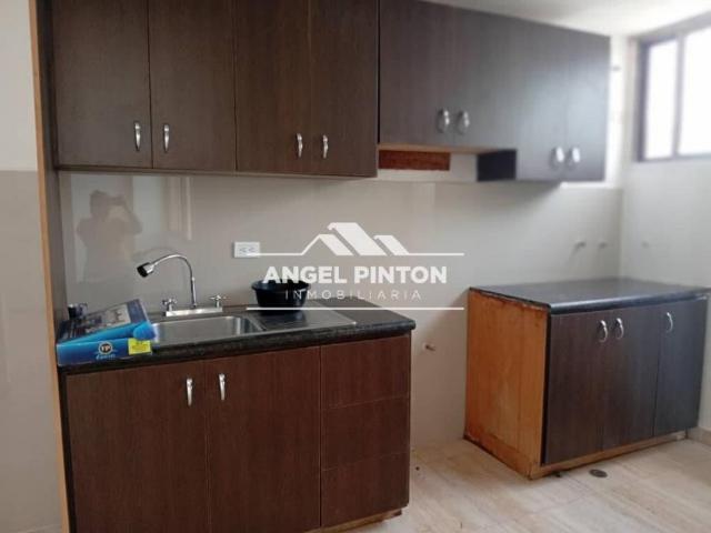 Apartamento en venta en Cacique Mara, Maracaibo