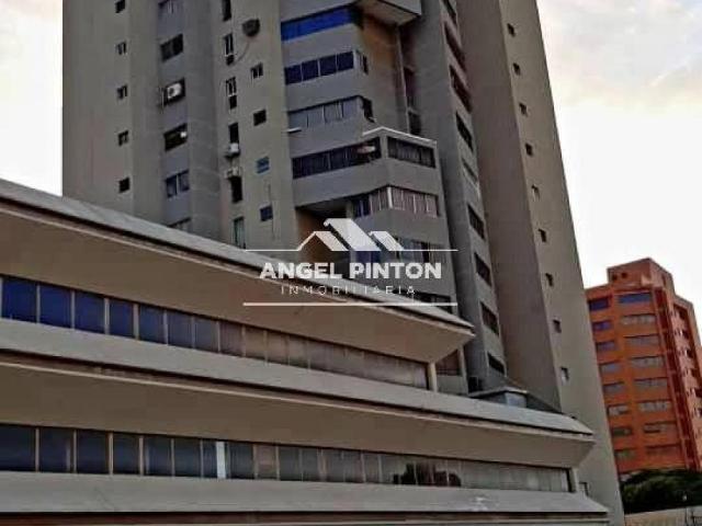 Apartamento en venta en Cacique Mara, Maracaibo