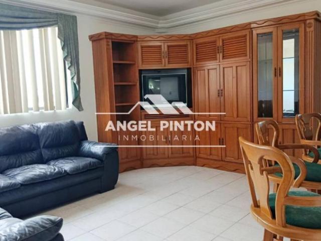 Apartamento en venta en Cacique Mara, Maracaibo