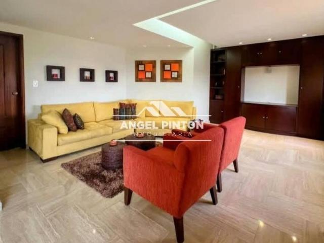 Apartamento en venta en Cacique Mara, Maracaibo