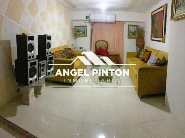 Apartamento en venta en Cacique Mara, Maracaibo