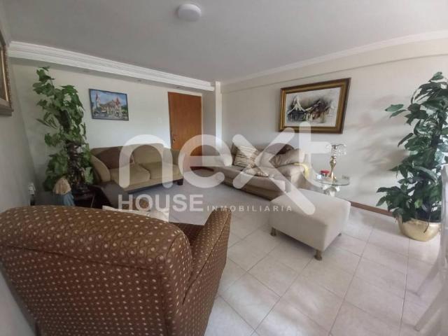 Apartamento en venta en Cacique Mara, Maracaibo