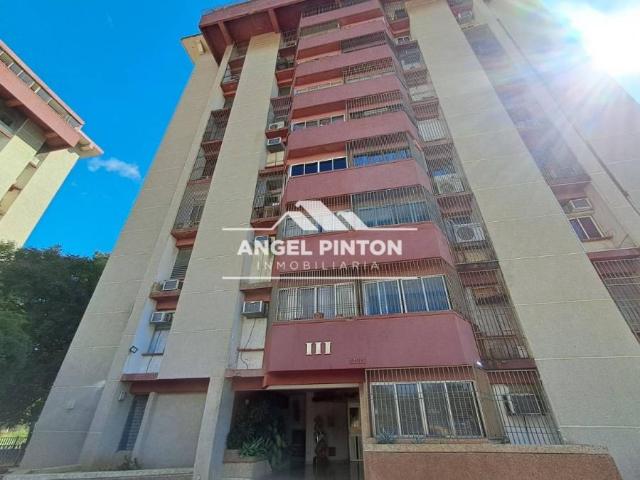 Apartamento en venta en Cacique Mara, Maracaibo