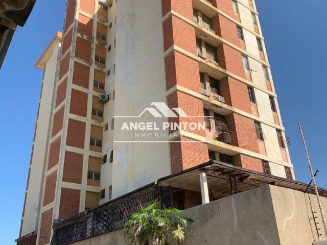 Apartamento en venta en Cacique Mara, Maracaibo