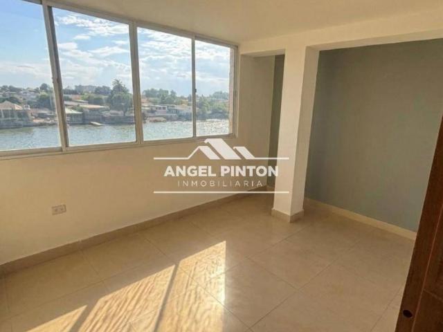 Apartamento en venta en Cacique Mara, Maracaibo