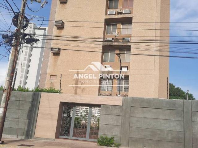 Apartamento en venta en Cacique Mara, Maracaibo