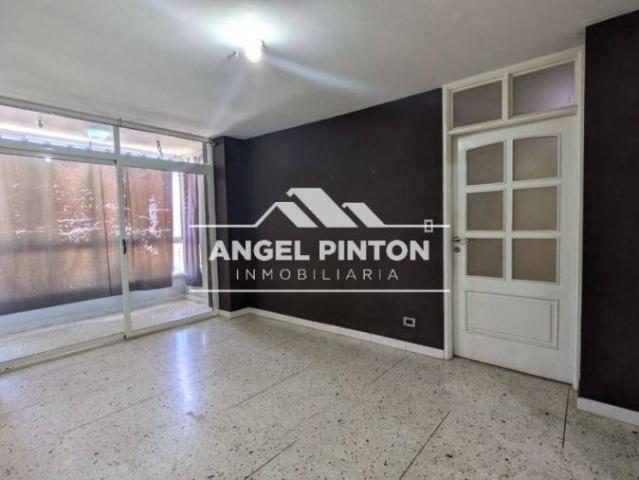 Apartamento en venta en Cacique Mara, Maracaibo