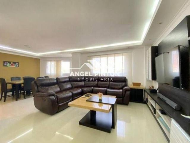 Apartamento en venta en Cacique Mara, Maracaibo