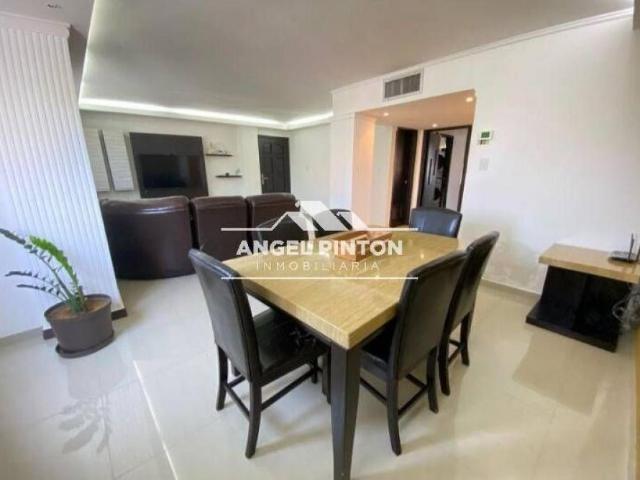 Apartamento en venta en Cacique Mara, Maracaibo