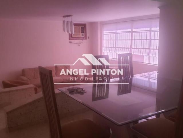 Apartamento en venta en Cacique Mara, Maracaibo