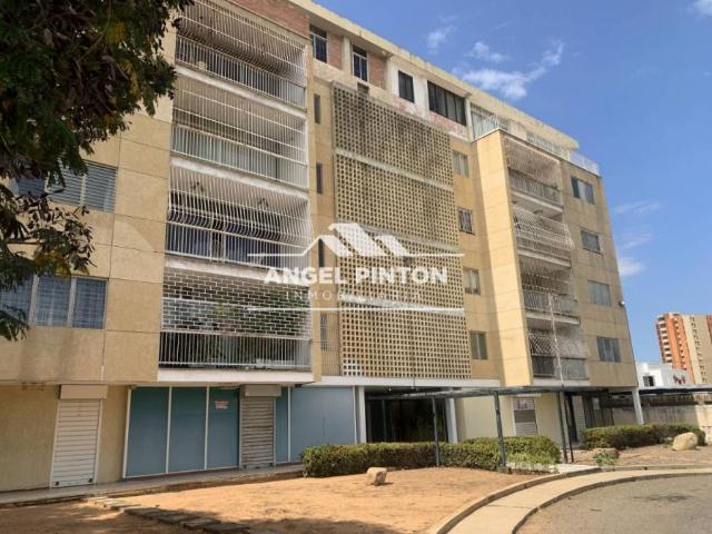 Apartamento en venta en Cacique Mara, Maracaibo